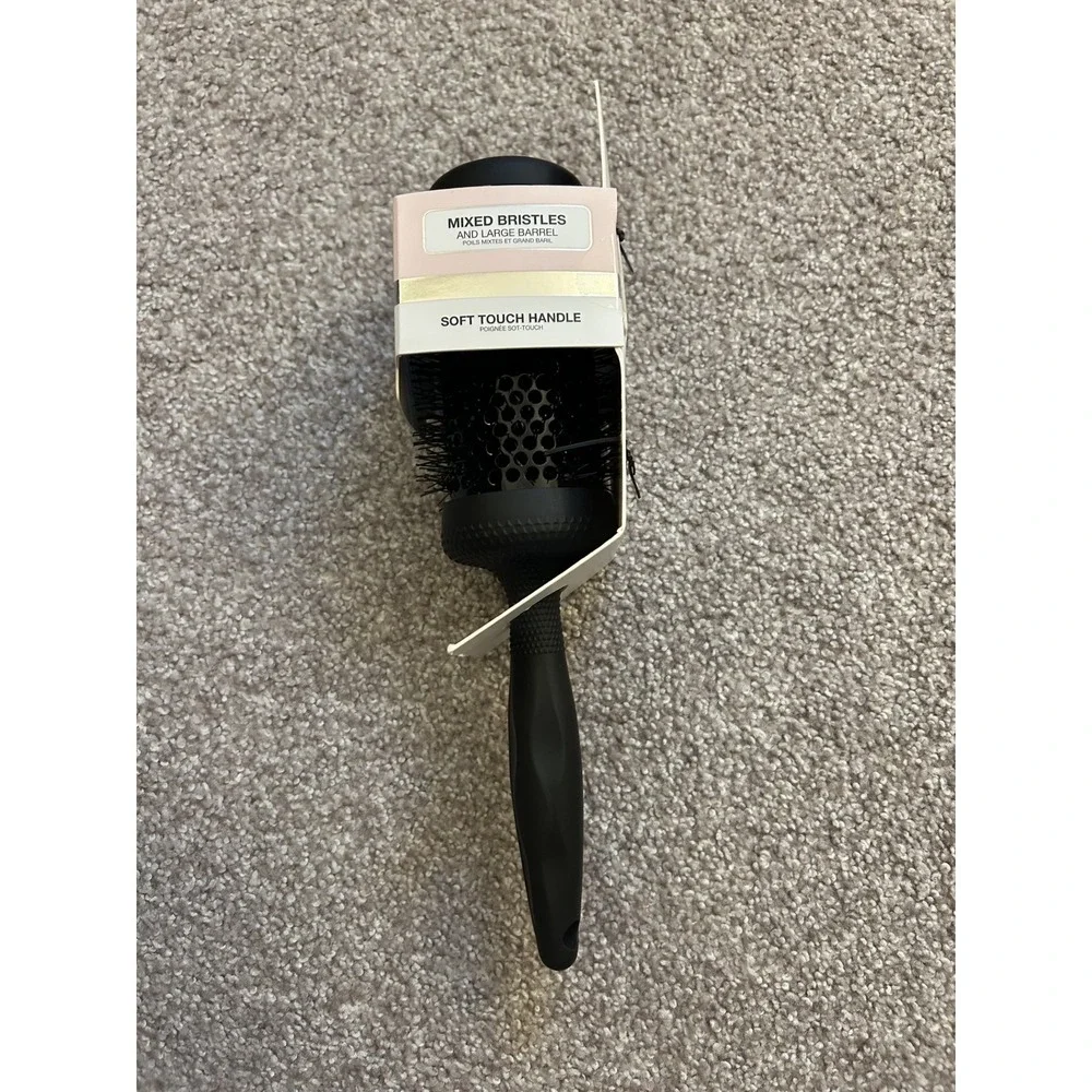 Must-Have Beauty Round Brush Womens‎ Large Black NEW Vented Volumizing Barrel